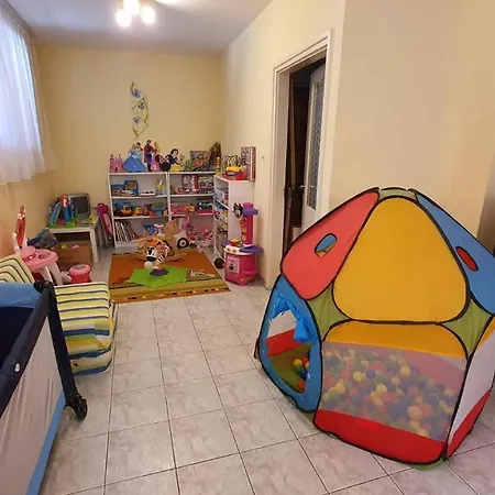 Two-bedroom Near Apartament