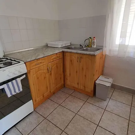 Two-bedroom Near 希欧福克