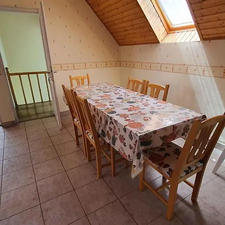 Two-bedroom Near Appartement