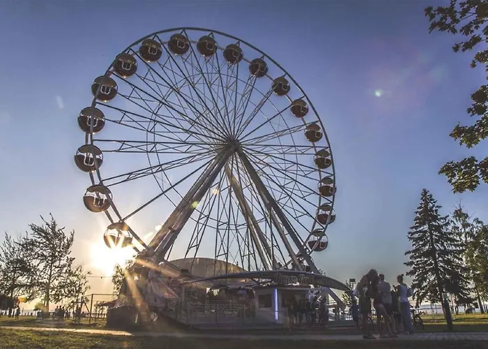 Two-bedroom Near דירה
